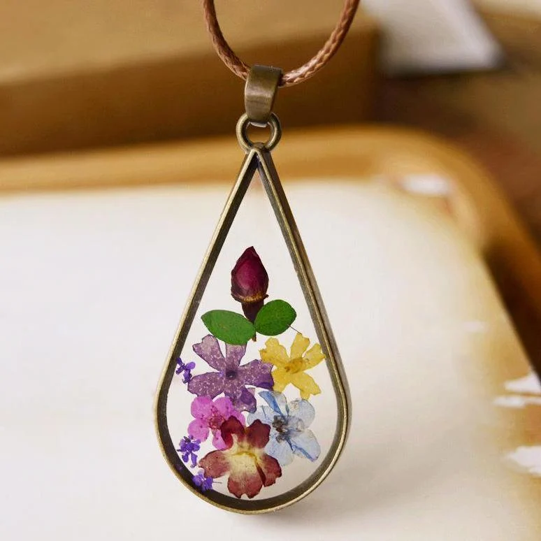 Terrarium Necklace - Glova