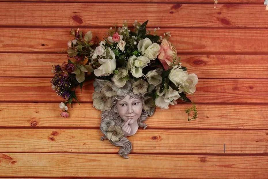 The Flower Goddess Wall Pot - Glova