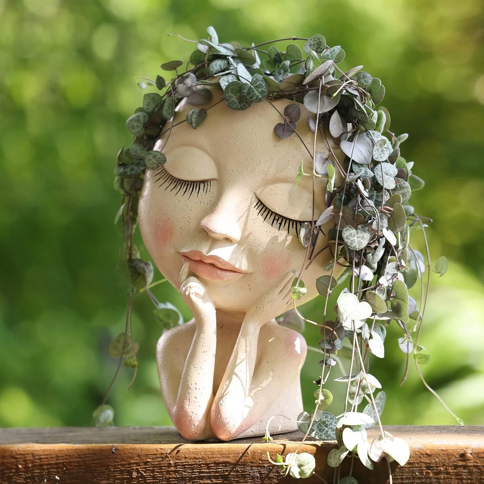 Thoughtful Lady Planter - Glova